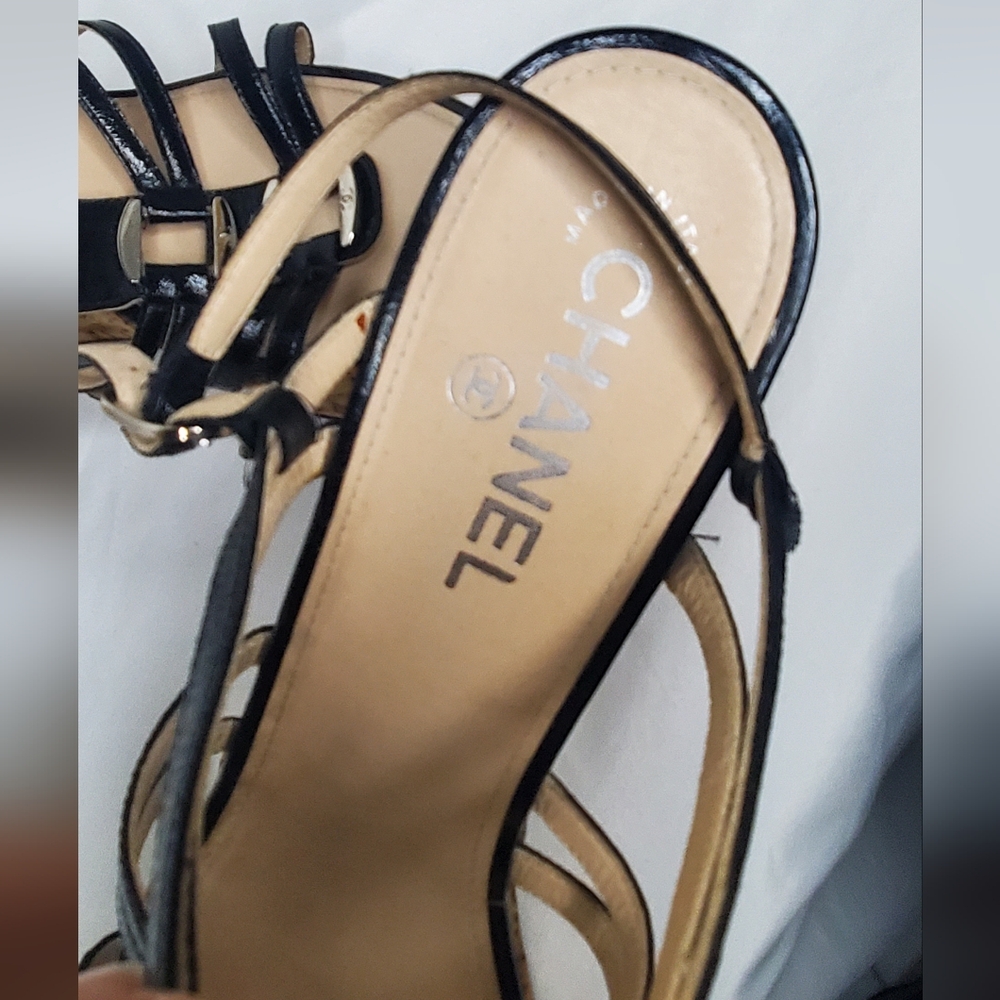 Chanel -size- 40 1/2 Black Pathent Leather Sandals And Cork Wedge Platform Heel - Picture 5 of 11